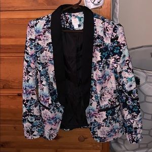 Lauren Conrad Floral blazer